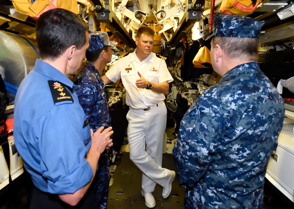 RIMPAC leaders tour Canadian submarine