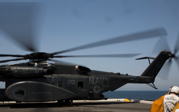 Marines, Sailors depart Mesa Verde with mail, personnel