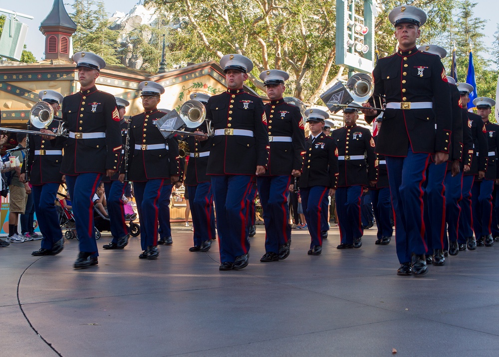 3rd MAW Band performs at Disneyland for Independence Day