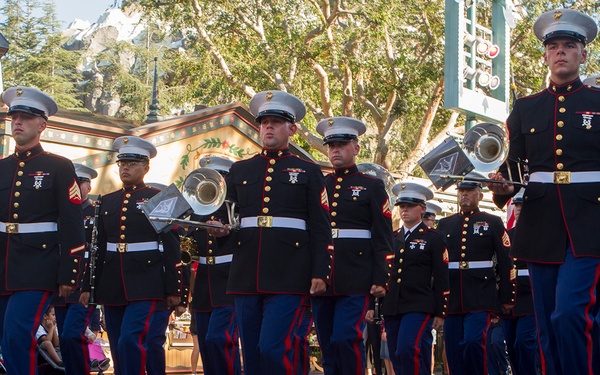 3rd MAW Band performs at Disneyland for Independence Day