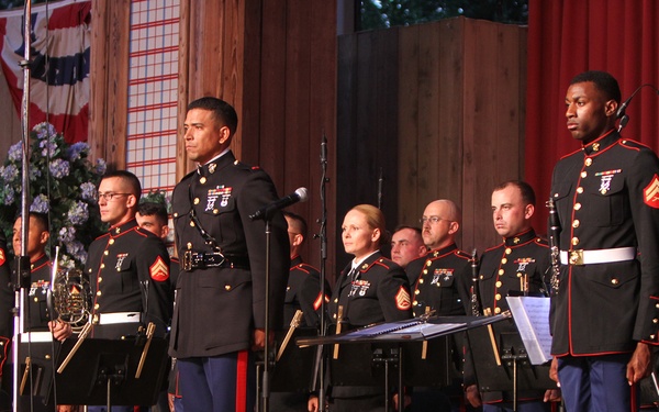 3rd MAW Band performs at Disneyland for Independence Day