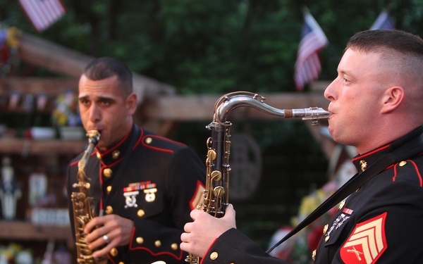 3rd MAW Band performs at Disneyland for Independence Day
