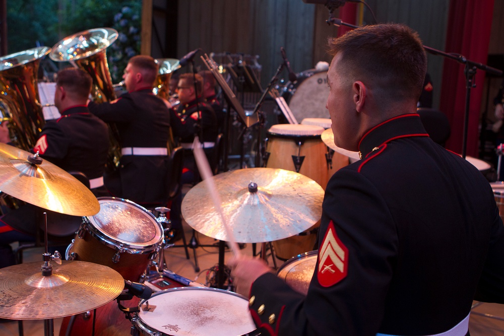 3rd MAW Band performs at Disneyland for Independence Day