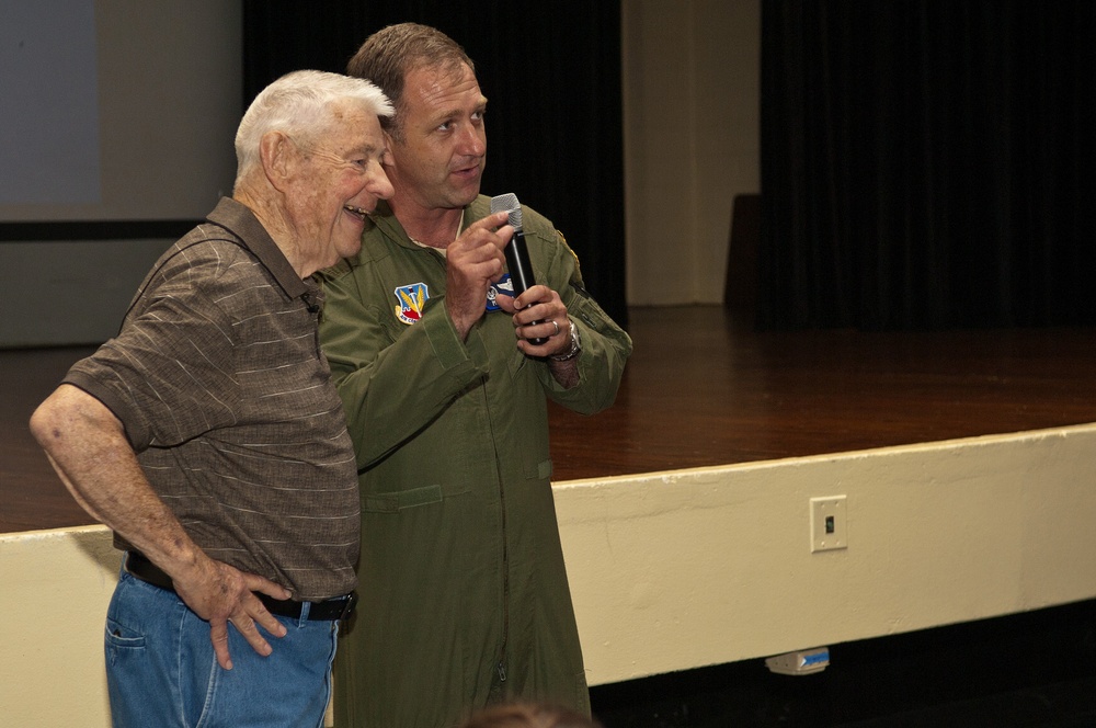 Fifth CMSAF talks leadership with enlisted SJ Airmen