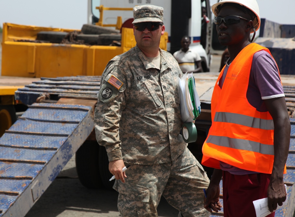 7th CSC Soldiers provide logistical and transportation support to Western Accord 14