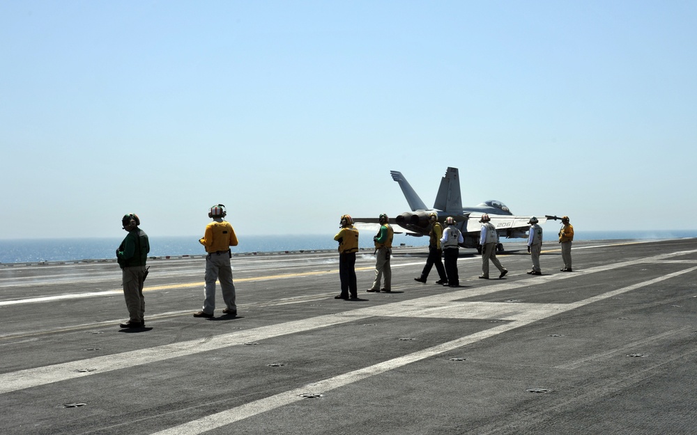 USS George H.W. Bush flight operations