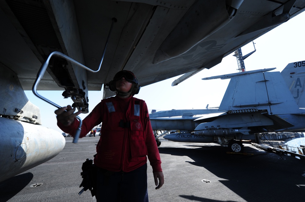 USS George H.W. Bush flight operations