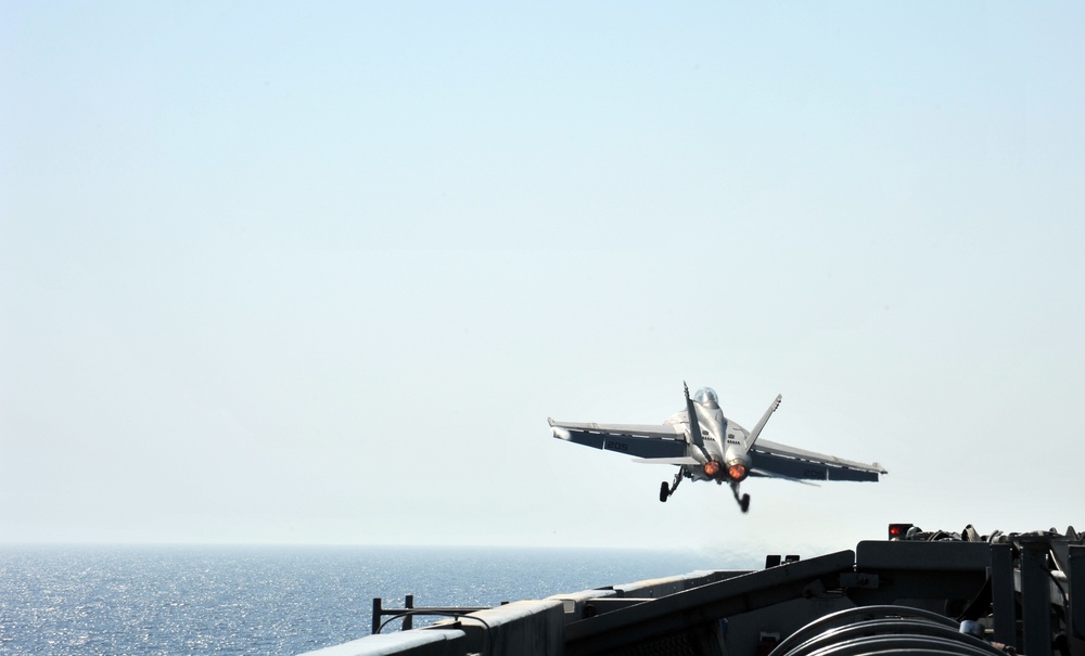 USS George H.W. Bush flight operations