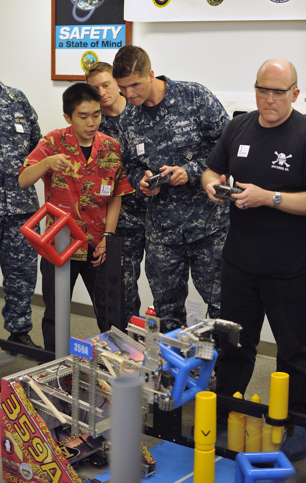 US Pacific Fleet and Office of Naval Research sponsor robotics competition, RIMPAC 2014