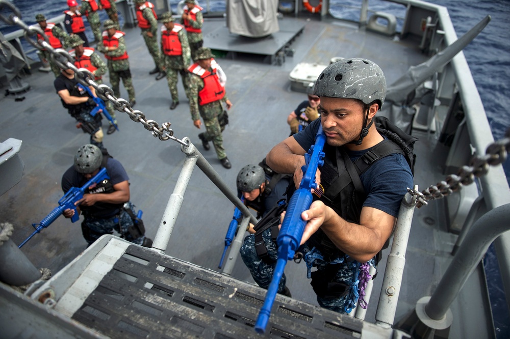 USS John S. McCain visit, board, search and seizure exercise