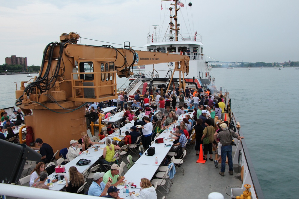 Coast Guard Cutter Bristol Bay hosts Coast Guard families for Detroit fireworks