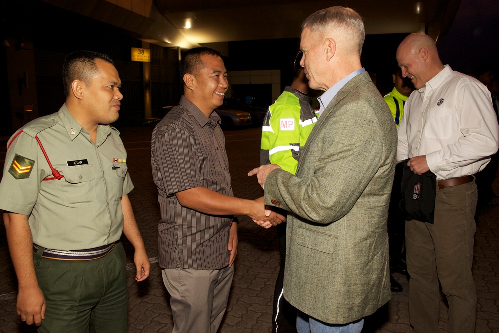 Marine Corps Commandant Departs Malaysia