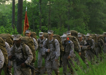 MWSS-272 raises morale through hike