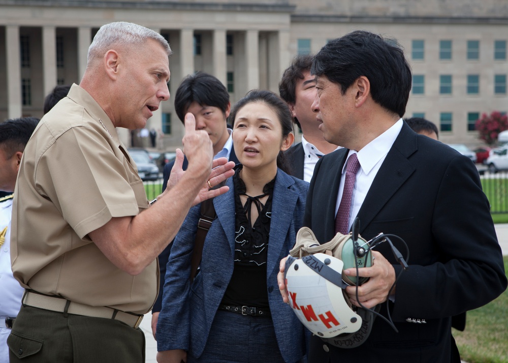 Japanese Defense Minister Visits Pentagon