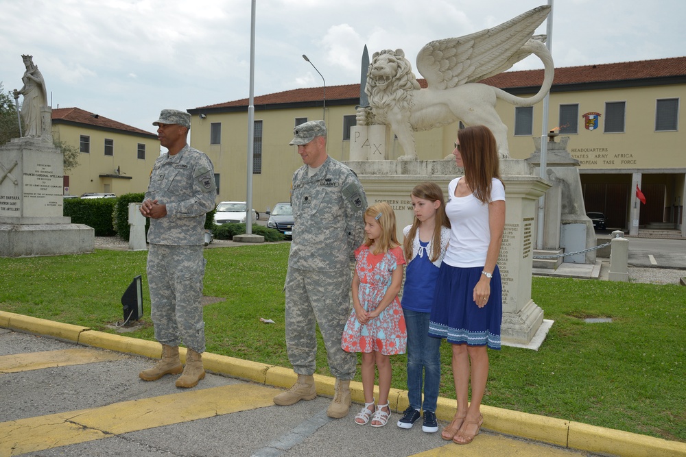 Award ceremony for Lt. Col. Patrick D. Pflaum