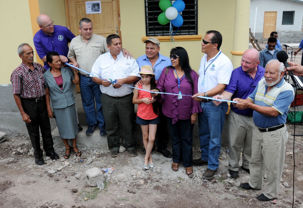 Habitat for Humanity; JTF-Bravo volunteers celebrate house dedications