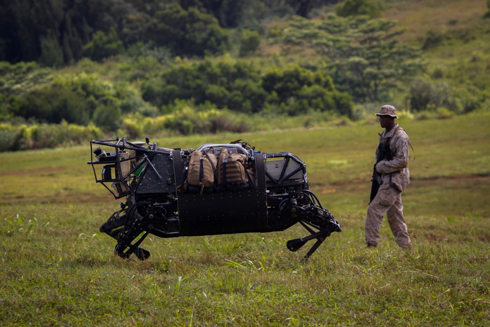 Marines test new technology during Advance Warfighting Experiment in Hawaii