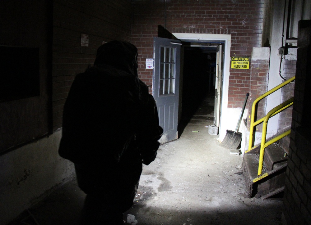 Virginia Guard’s 34th Civil Support Team responds to simulated nighttime HAZMAT incident