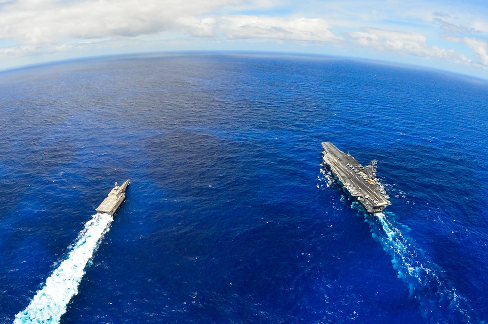 USS Independence and USS Ronald Reagan conduct sea maneuvers: RIMPAC 2014