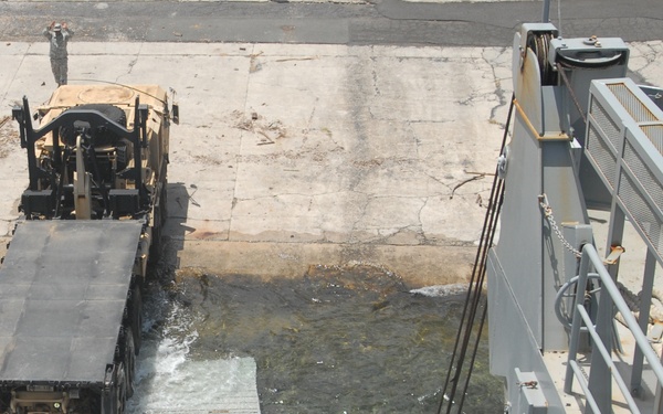 Army mariners, pilots conduct joint/combined ops with US and New Zealand Navy during RIMPAC 2014