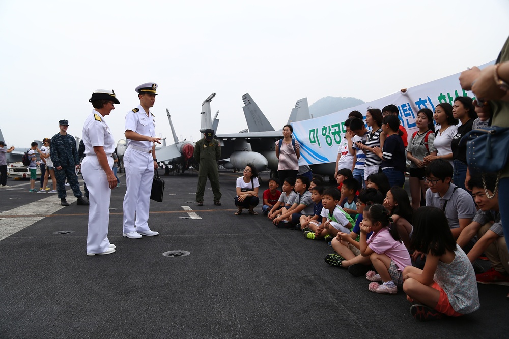 USS George Washington tour