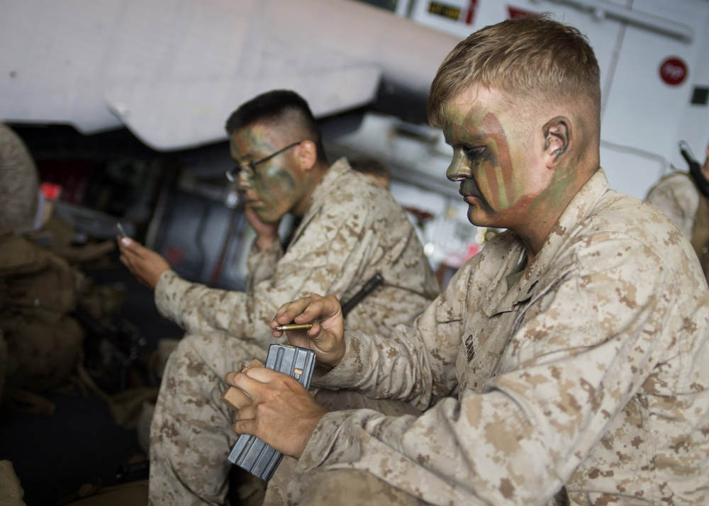 USS Peleliu pulls into Hawaii