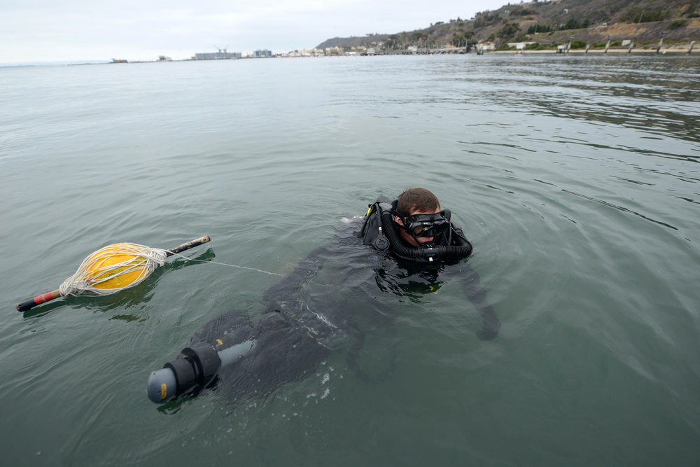 Diving operations, RIMPAC 2014