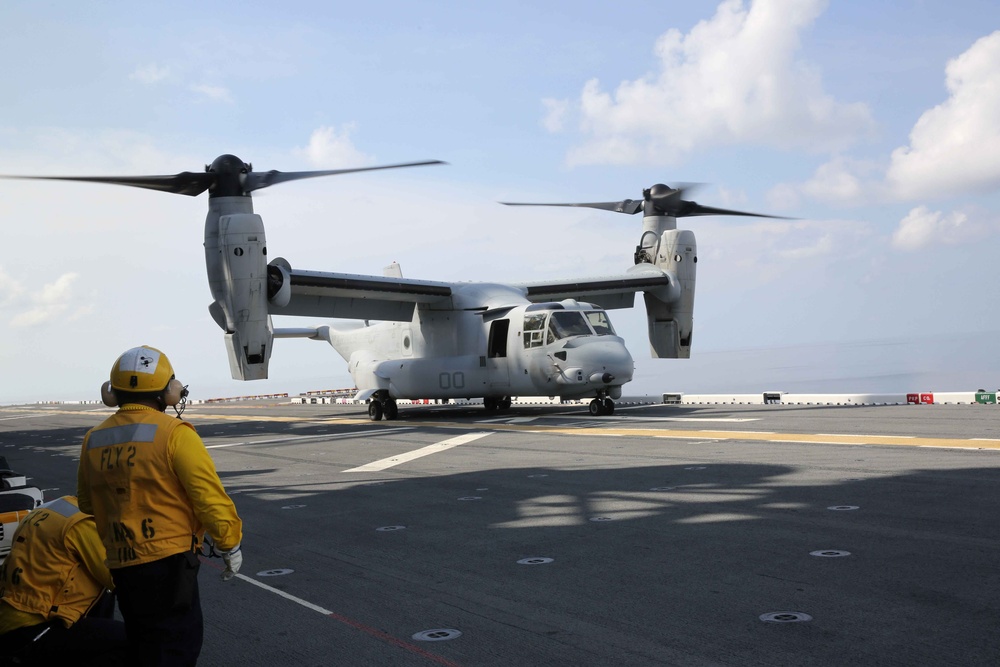 Marines, Sailors conduct first-time flight operations aboard USS America