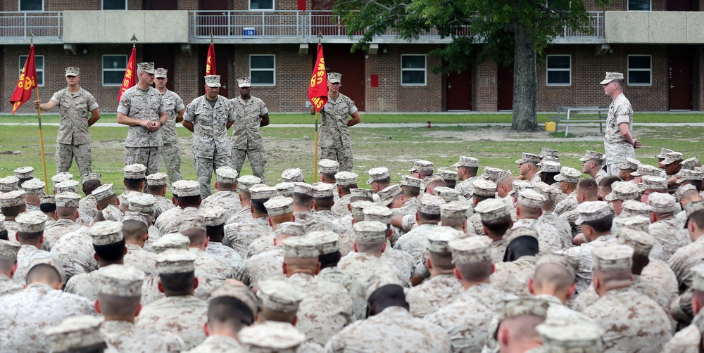2/2 Marines receive mission readiness brief from 26th MEU leaders