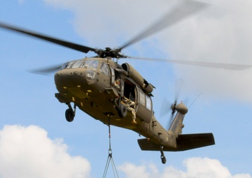 Soldiers prepare for deployment with sling load training