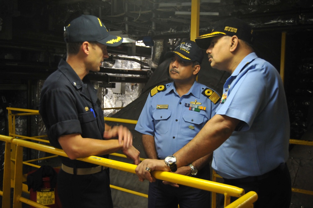 India navy tours USS Independence, RIMPAC 2014