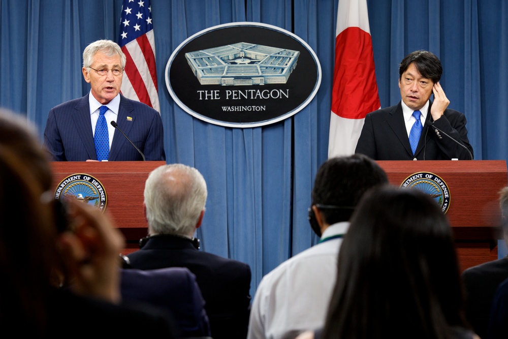Hagel with Japanese defense minister