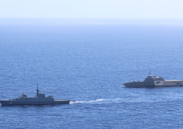 USS Indepedence and RSS Intrepid, RIMPAC 2014