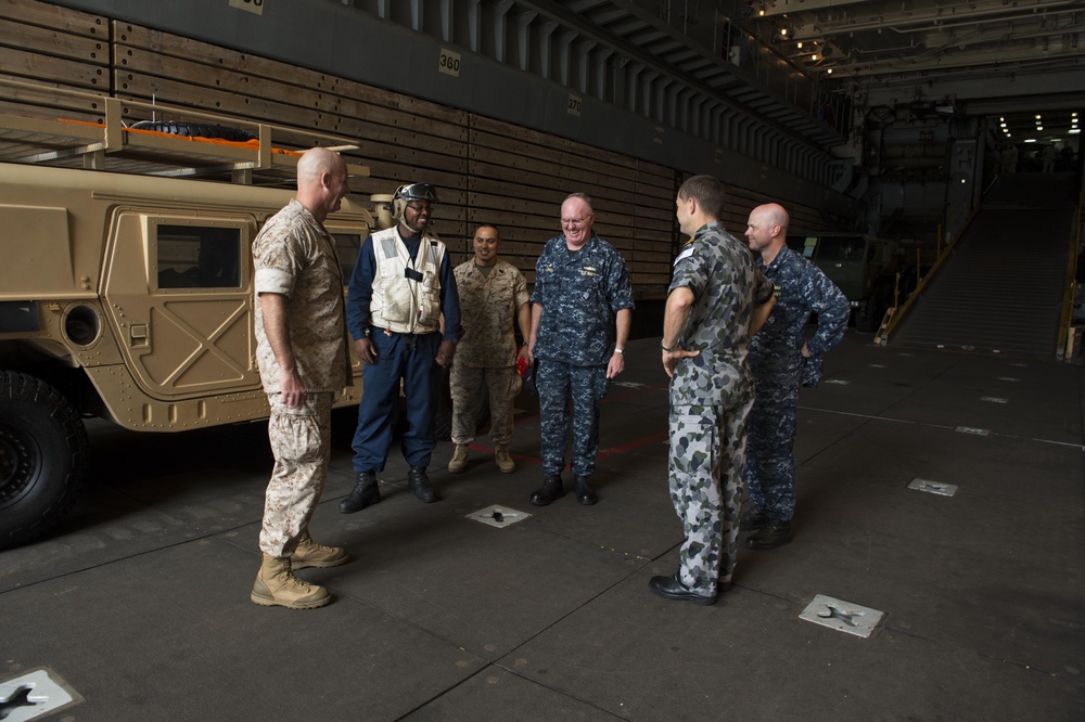Australian Commodore Peter Leavy visits USS Rushmore