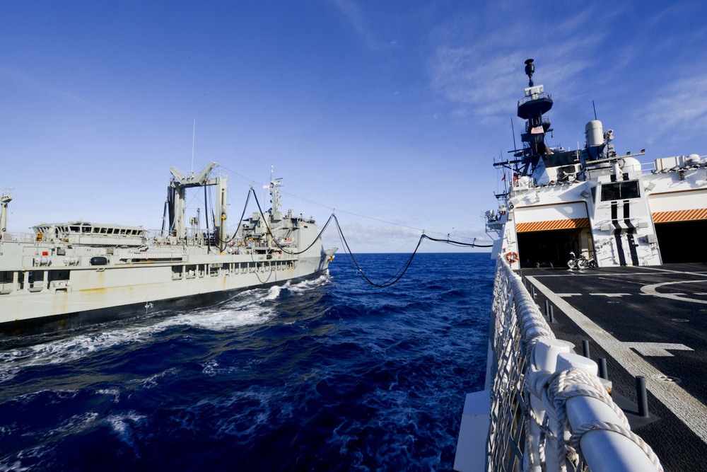 USCG Cutter Waesche refuels at sea