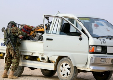 4th Tolay Conducts Security Vehicle Checkpoints in the Shekasteh Tappeh village