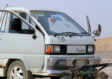 4th Tolay Conducts Security Vehicle Checkpoints in the Shekasteh Tappeh village