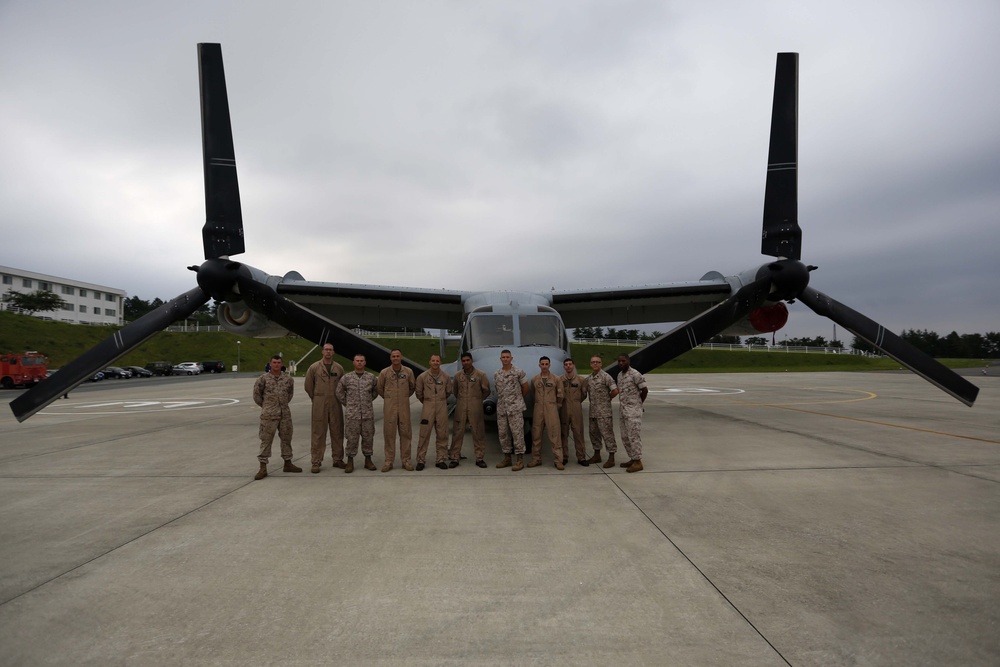 VMM-265 Conducts First Osprey Fly on into Camp Fuji