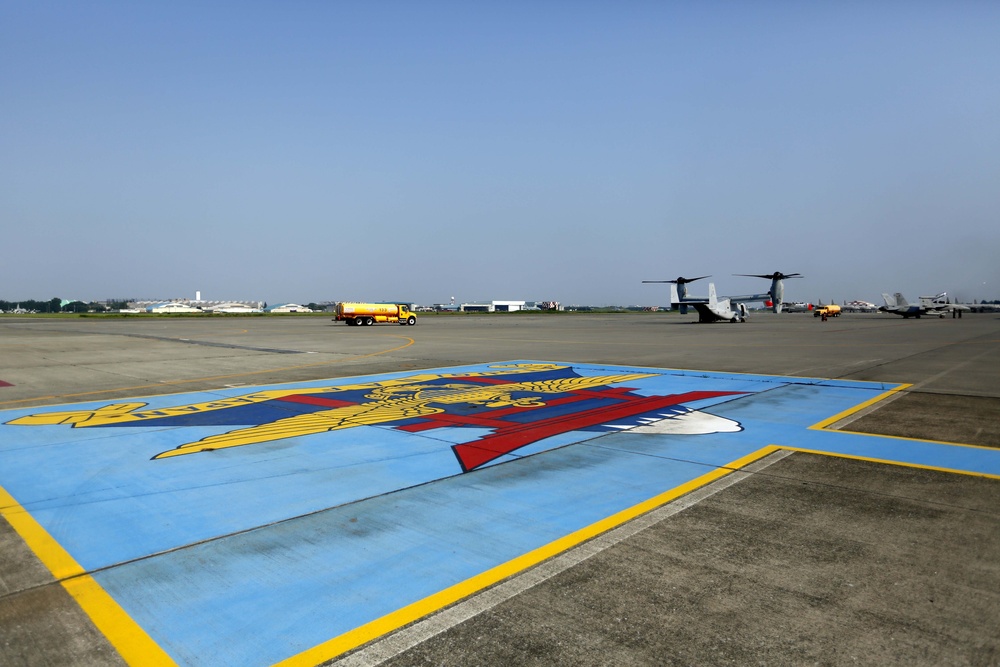 VMM-265 Conducts Osprey Fly on into NAF Atsugi