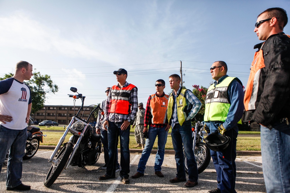 Veteran 3CR bikers share experience, build camaraderie with new riders