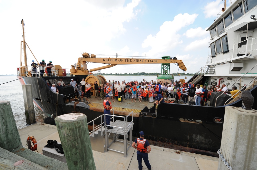 Coast Guard safely transfers 118 people off grounded casino boat