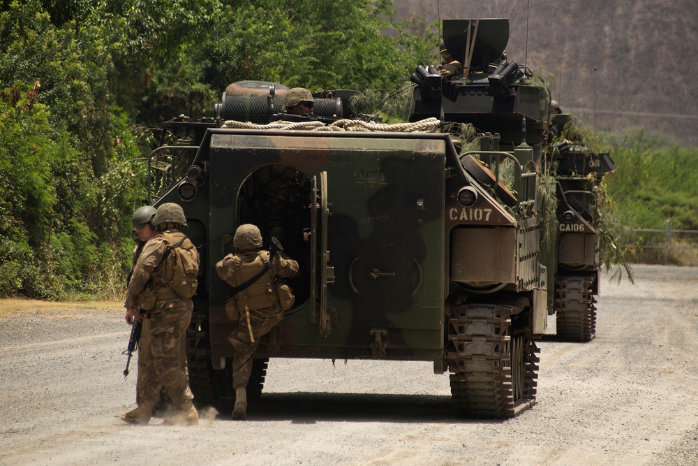 US Marines, foreign nations patrol MCTAB during RIMPAC 2014