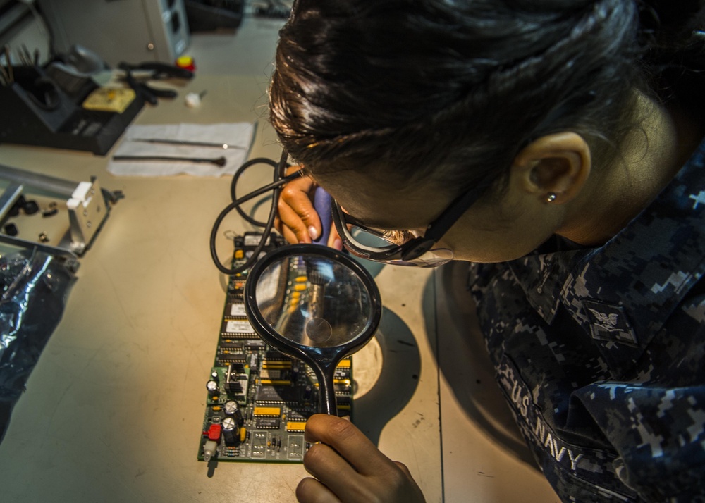 USS Reagan electronic maintenance