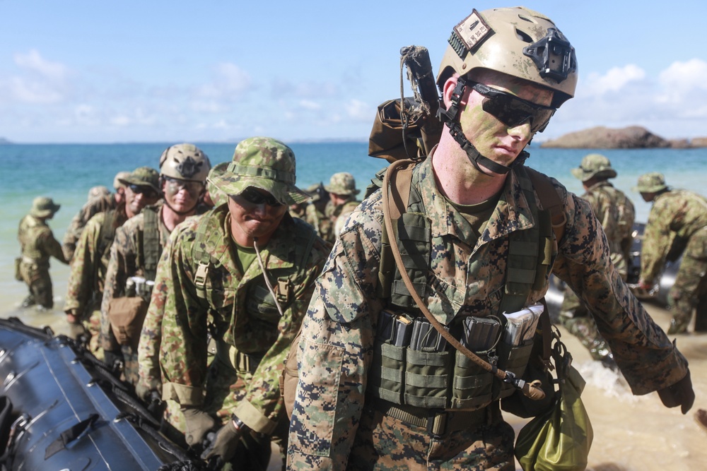 Pacific Warriors – JGSDF observe Marines