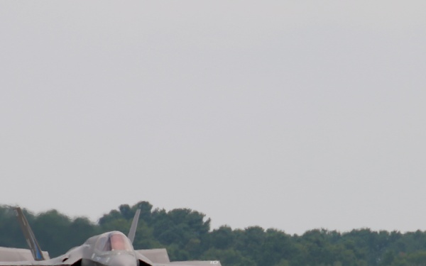 First F-35B arrives in Beaufort