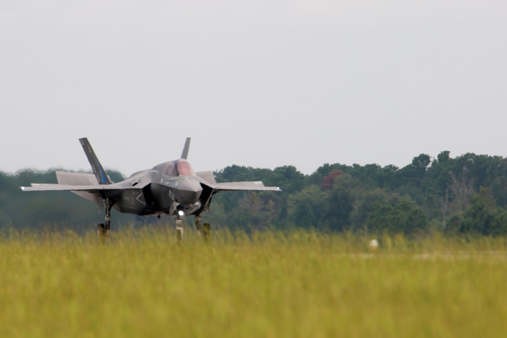 First F-35B arrives in Beaufort