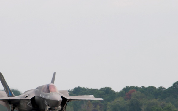 First F-35B arrives in Beaufort