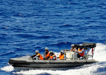 USS Port Royal participates in RIMPAC 2014