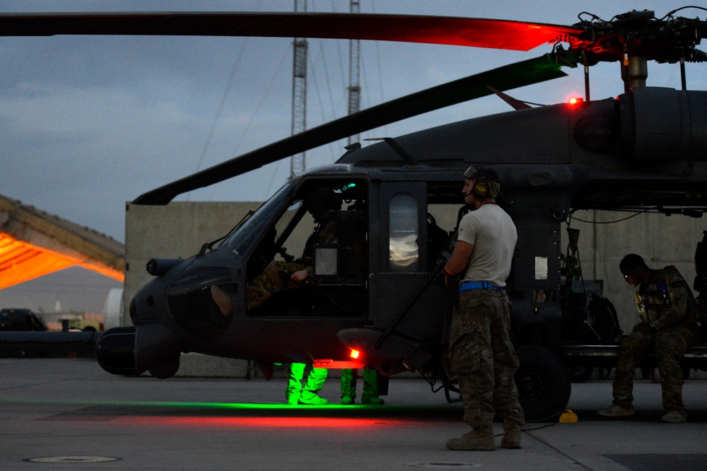 HH-60 maintainers