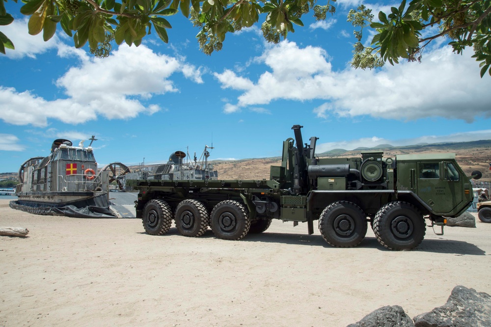 USS Peleliu at RIMPAC 2014
